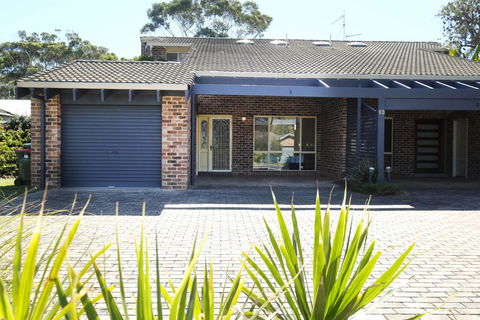 SUNDOWNER - Accommodation Bookings 1