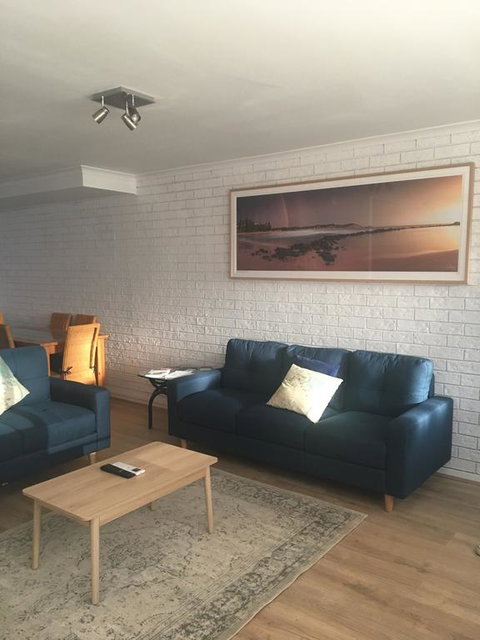 Sunlit Townhouse - Accommodation Bookings 0