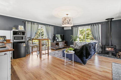 SUNNYDELL - Accommodation Bookings 2