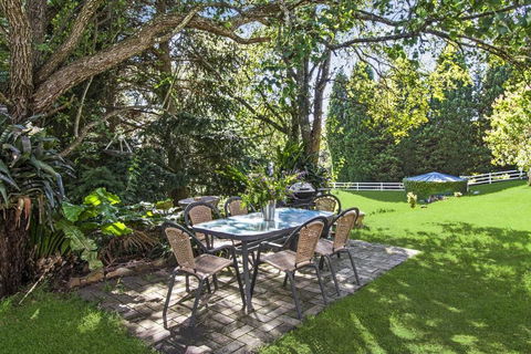 SUNNYDELL - Accommodation Bookings 1