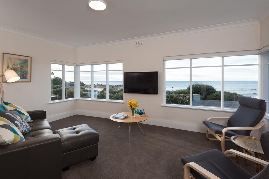 Penguin TAS Accommodation Bookings