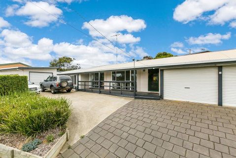 Sunset Strip 4 - Accommodation Bookings 0