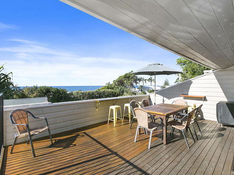 Sunshine Beach Serenity And Pet Friendly ! 9 Seaview Terrace, Sunshine Beach, QLD 4567 - Accommodation Bookings 2
