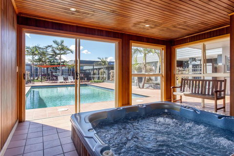 Sunshine Motor Inn - Accommodation Bookings 1