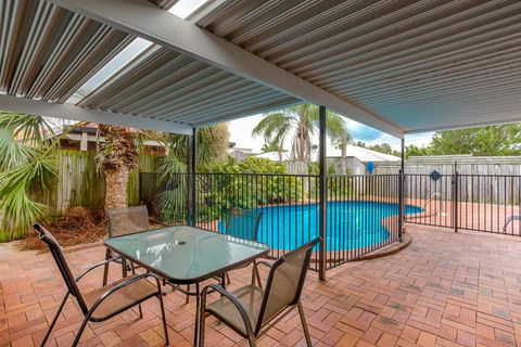 Sunyata Beach House - Rainbow Beach, Beachside Escape With A Pool, Pet Friendly And Wi-Fi - Accommodation Bookings 1