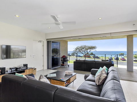Surf 101 On Cabarita Beach - Accommodation Bookings 0