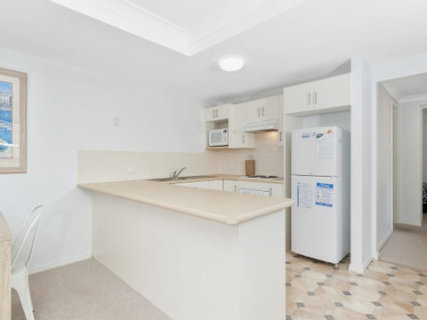 Surf Break - 10A Tuna (Downstairs) - Accommodation Bookings 3