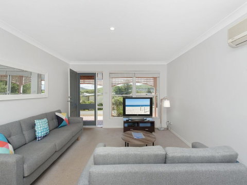 Surf Break - 10A Tuna (Downstairs) - Accommodation Bookings 0