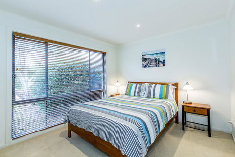 SURFSIDE GETAWAY IN PICTURESQUE INVERLOCH - Accommodation Bookings 2