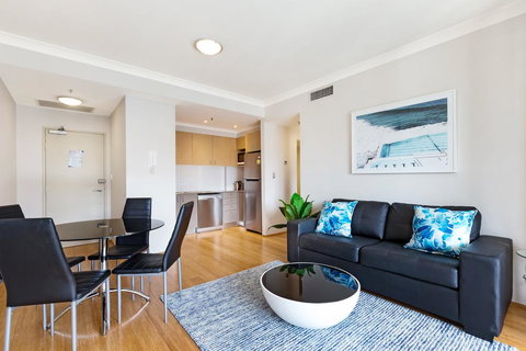 Surry Hills Fully Self Contained Modern 1 Bed Apartment (1012ELZ) - Accommodation Bookings 2
