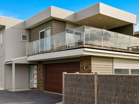 Swan Bay Views - Accommodation Bookings 0