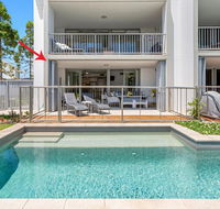 SWIM UP DRIFT APARTMENT 12 South
