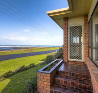 Swimmers' Rest - uninterrupted panoramic ocean views - Accommodation Bookings