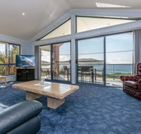 Tah Villa 1/68 Marine Drive
