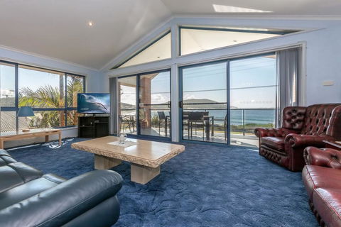 Tah Villa, 1/68 Marine Drive - Accommodation Bookings 0