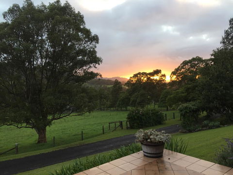 Tantallon - Accommodation Bookings 2