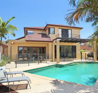 Tarcoola 41 - 5 BDRM Canal Home with Pool - Accommodation Bookings