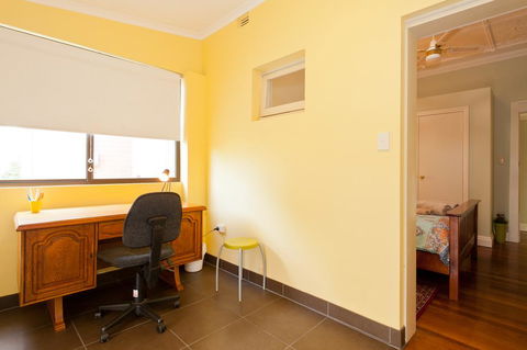 Taree Apartment - Accommodation Bookings 3