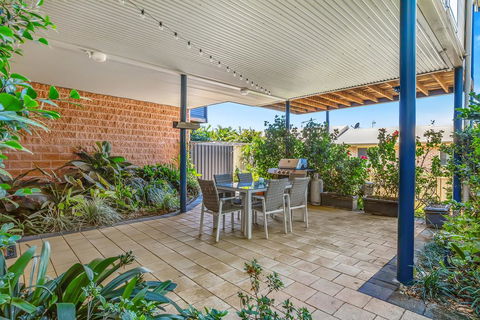 Tareebin Road, 2/26 - Accommodation Bookings 2