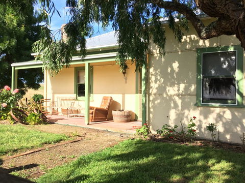 Tarndwarncoort - Farmer's Cottage - Accommodation Bookings 0