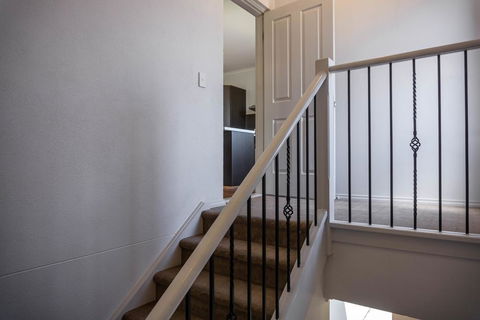 Tasha's Apartments On Kerry - Accommodation Bookings 3
