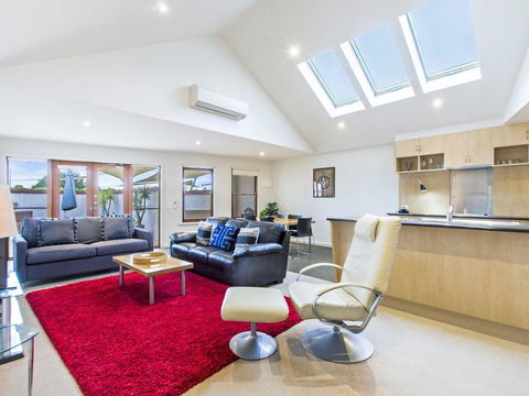 Tennysons On Sackville - Accommodation Bookings 0
