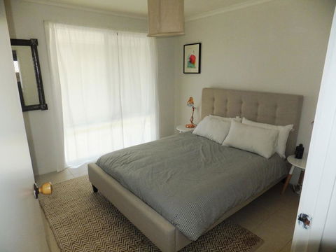 TERRIFIC ON TAMARA CRESCENT - Accommodation Bookings 1