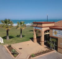 The African Reef - Accommodation Bookings