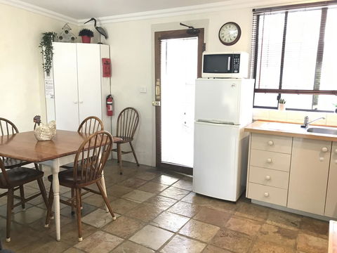 The Apartment - Moyston - Accommodation Bookings 2