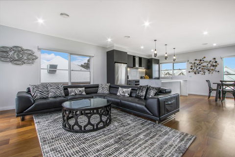The Apartment, Metung - Accommodation Bookings 0