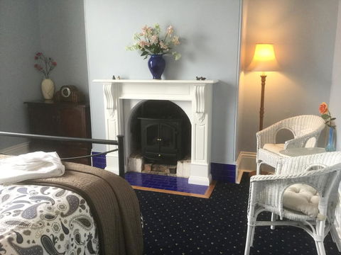 The Bank Guesthouse Glen Innes - Accommodation Bookings 2