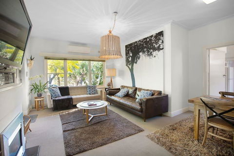 The Beach House Apartment - Accommodation Bookings 3