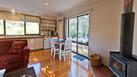 Parnella Kettering - Accommodation Bookings 18