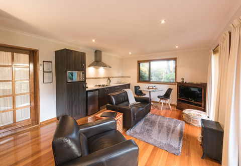 Parnella Kettering - Accommodation Bookings 2