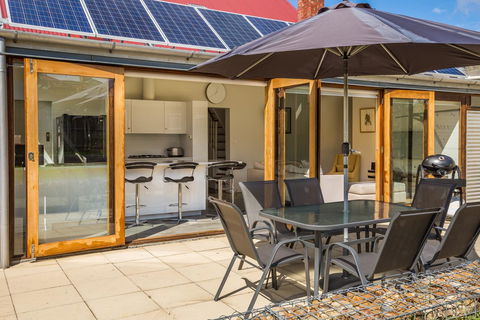 Brampton Cottage - Accommodation Bookings 8