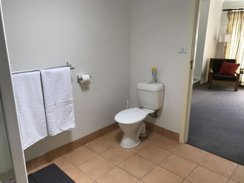 Oatlands Retreat - Accommodation Bookings 11