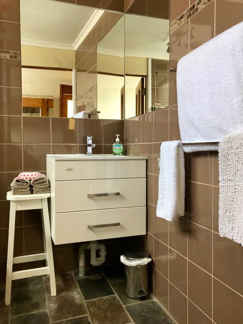 Eliza Cottage - Accommodation Bookings 17