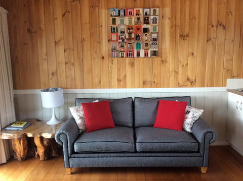 Hazelcreek Cottages - Accommodation Bookings 5