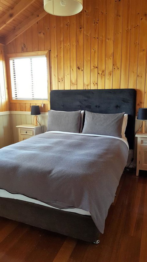 Hazelcreek Cottages - Accommodation Bookings 15