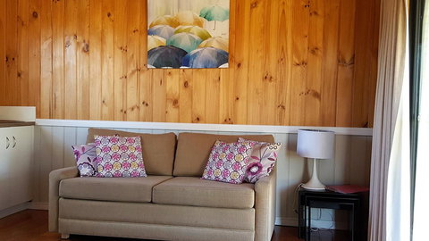 Hazelcreek Cottages - Accommodation Bookings 22