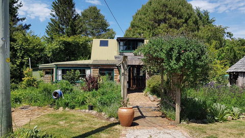 Whispering Hills Retreat - Accommodation Bookings 1