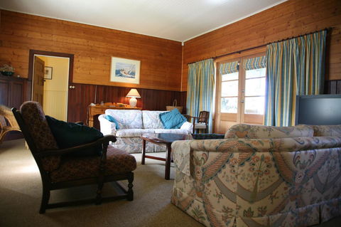 Wavestation - Accommodation Bookings 22