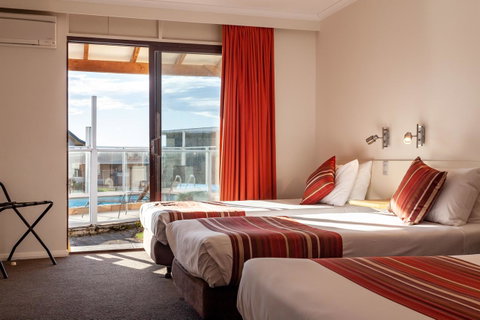 Beachfront Bicheno - Accommodation Bookings 1