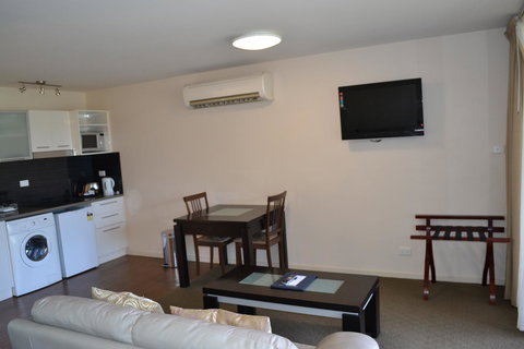 Lufra Hotel And Apartments - Accommodation Bookings 21