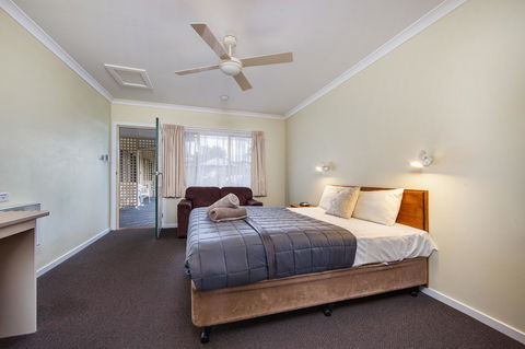 Wintersun Gardens Motel - Accommodation Bookings 44