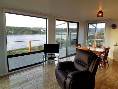 Ocean View Cottage - Accommodation Bookings 11