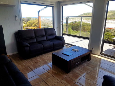 Ocean View Cottage - Accommodation Bookings 1