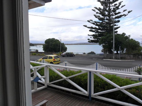 Freycinet Waters - Accommodation Bookings 12