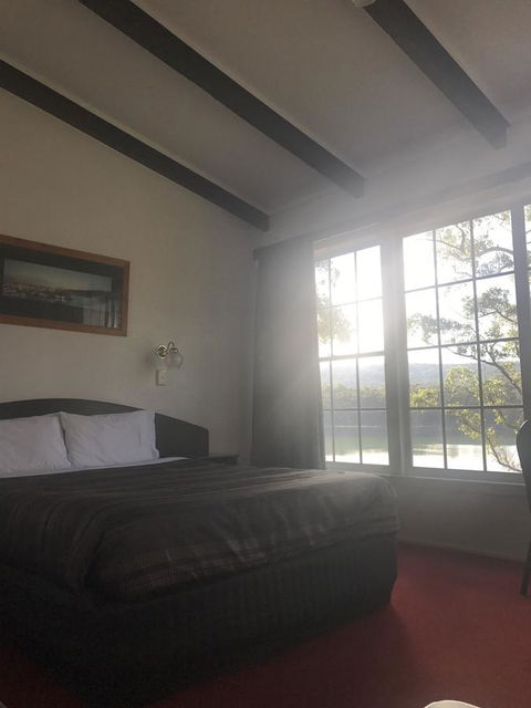 The Fox And Hounds Historic Hotel - Accommodation Bookings 15