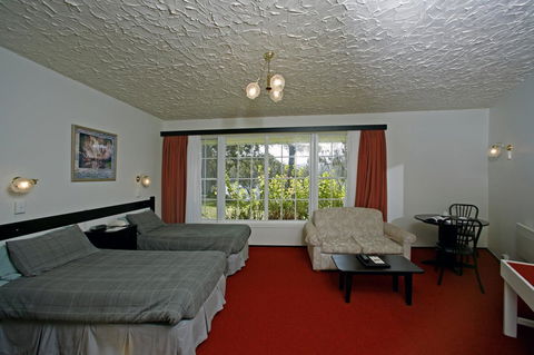 The Fox And Hounds Historic Hotel - Accommodation Bookings 30
